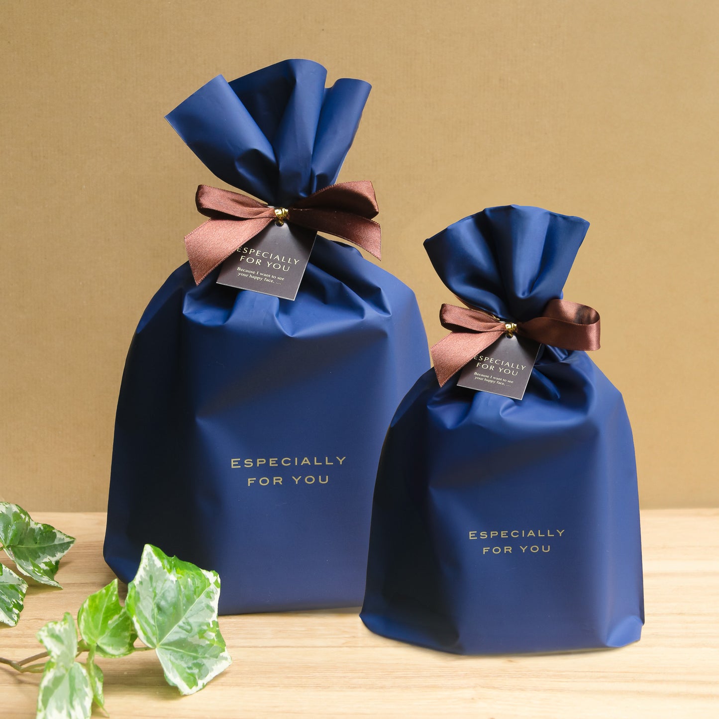 \階段フィギュアが4個/【階段の風景】苔テラリウム制作キット