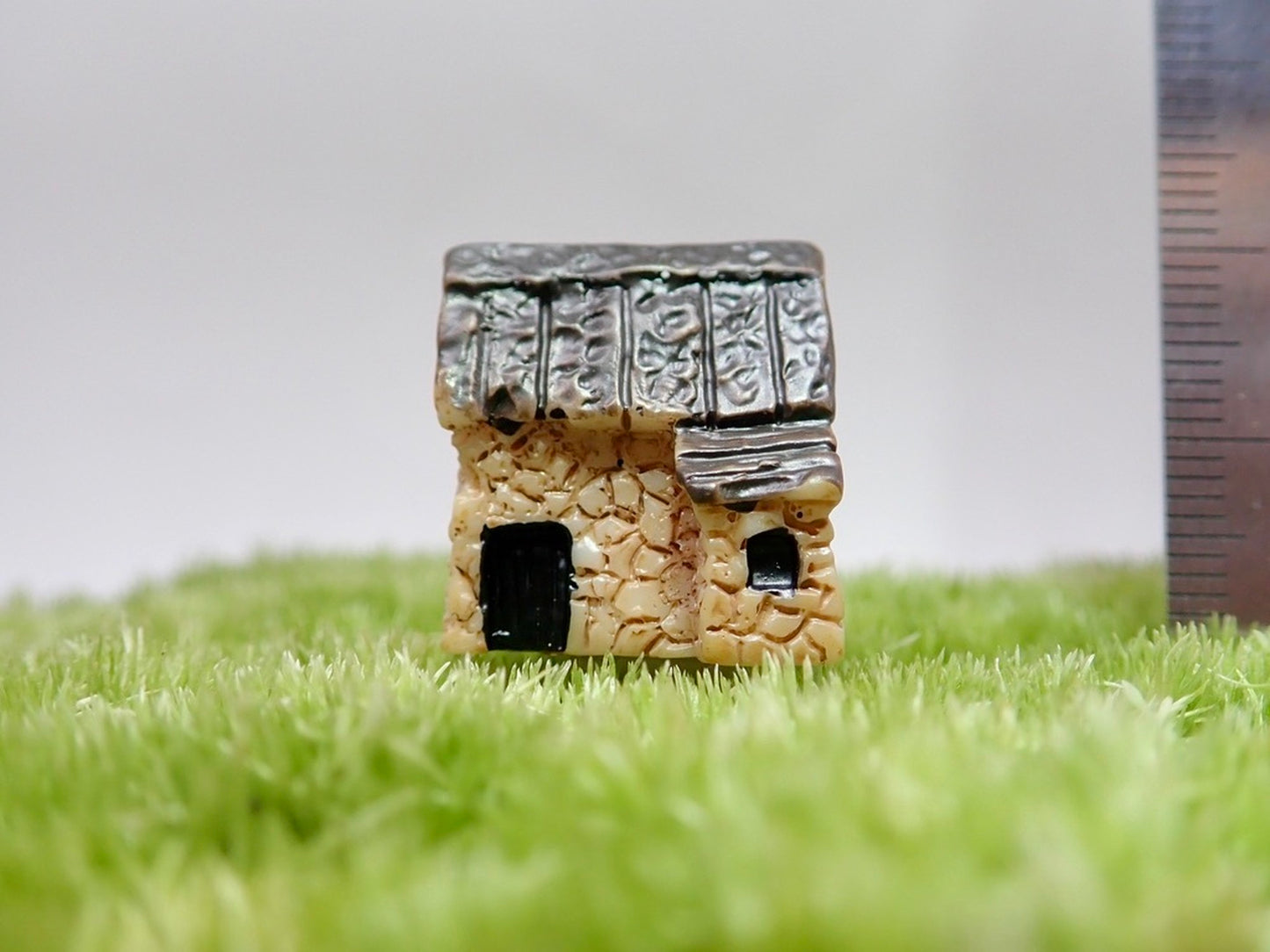 家C_ミニチュアフィギュア《苔テラリウム・コケリウム用》